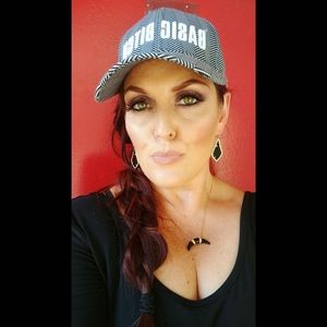 Meet your Posher, Anne